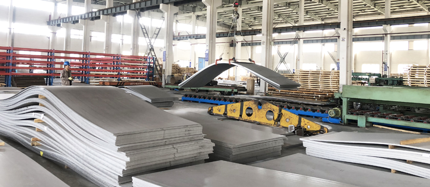 無錫海新2000噸折彎配套加工橋梁構件